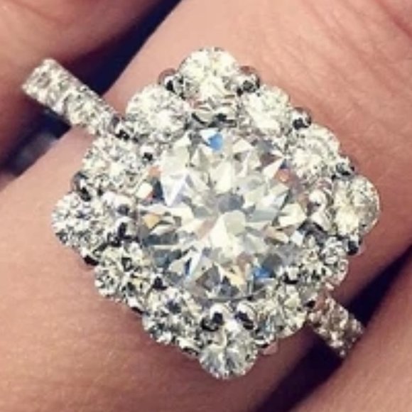 💞925 Silver Plated Round Radiant White CZ Noble Spirit Ring, GPMB1430 - Picture 1 of 5